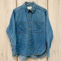 デニムシャツ