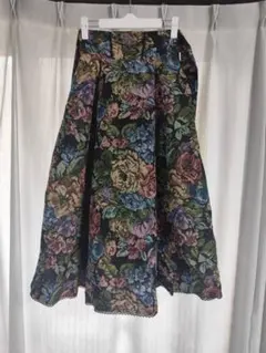 しまむら くる実 ノエル・ド・メモワール ゴブラン花柄ロングスカート S