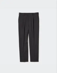 タックテーパードパンツ　ブラック　UNIQLO