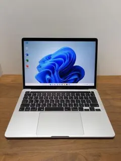 2026年OS 美品 MacBook Pro 32GB/1TB＋箱/タッチパネル - メルカリ
