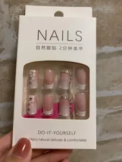 【新品・未使用】ネイルチップ 24個入り ピンクグラデーション