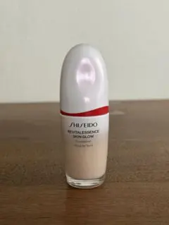SHISEIDO エッセンススキングロウファンデーション　140