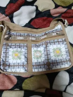 LeSportsac ショルダーバッグ 花柄 クローバーのサムネイル