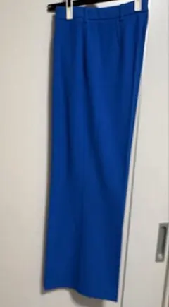 再値下げ　未使用　ZARA パンツ・ ブルー