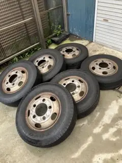 キャンター 205/85R16 117/115N LT 2025年スタッドレス - メルカリ