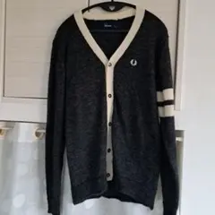 FRED PERRY ダークグレー Vネックカーディガン
