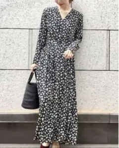 plage プラージュ　花柄 Vネック ワンピース 黒　38