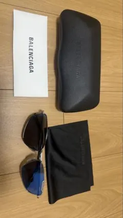 BALENCIAGA サングラス シルバー ブルーレンズのサムネイル