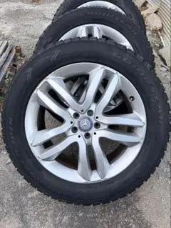 メルセデスベンツGLA純正17インチスタッドレス 235/60R17 4本セット