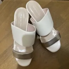 新品未使用　ホワイトシルバーウェッジサンダル