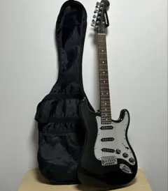 SELDERエレキギター ブラック ストラップ・ケース付き【中古品】 SELDERエレキギター ブラック ストラップ・ケース付き【中古品