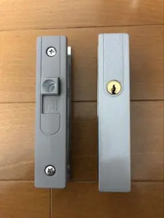 リクシル電気錠玄関ドア システムキー用リモコン（QDF-350L1） リクシル電気錠玄関ドア システムキー用リモコン（QDF-350L1） - メルカリ