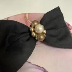 黒リボンバレッタ パール装飾