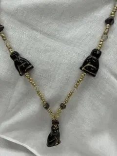 猫モチーフ ビーズネックレス