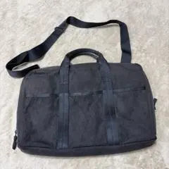 ブラック ビジネスバッグ ショルダーストラップ付き