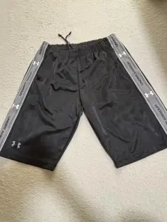 UNDER ARMOUR ショートパンツ ブラックのサムネイル