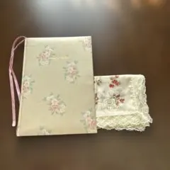 Laura Ashley 花柄ノートとハンカチセット