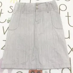ベージュ　タイトスカートのサムネイル