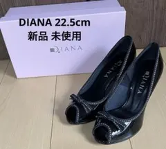 DIANA オープントゥエナメルパンプス
