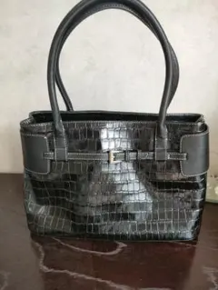HAMANO★ハマノ　ブラック クロコダイル風ハンドバッグ