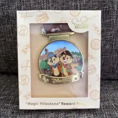香港ディズニー 年パス 特典 メダル チップ デール - メルカリ