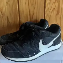 NIKE スニーカー