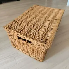 ラタンバスケット　藤かご　蓋付き