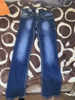 TRUE RELIGION ブーツカットデニム ダメージ加工 28インチ - メルカリ