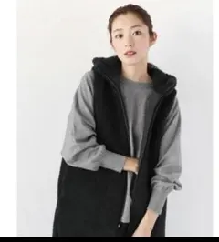 【ヤマダヤ】 YORT 黒ボアベスト ジレ フード付☆18500円