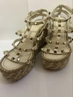 VALENTINO ヴァレンティノ ロックスタッズウェッジサンダル（約22cm）のサムネイル