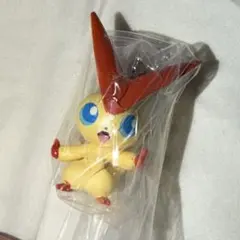 ポケモン ビクティニ フィギュア キーホルダー