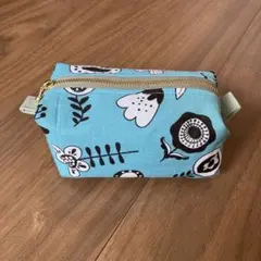 花柄布製ポーチ 水色