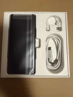 KYF39 GRATINA black 充電器セット 安心のメルカリ便 匿名配送 - メルカリ
