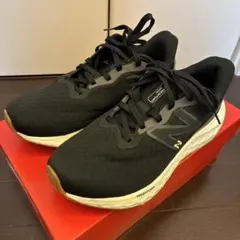 New Balance Fresh Foam スニーカー ブラック