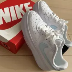 NIKE ナイキ　コート ビジョンアルタ　 レディース　スニーカー