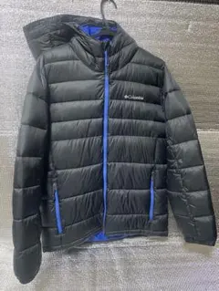 フード付きダウンジャケット