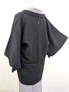 【しつけ糸付き新品未使用】羽織 正絹 一つ紋 地紋 着物 身丈78 裄64 黒