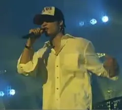 diggy-mo′ 着用　シャツ