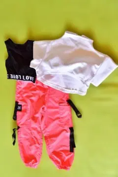 【美品】キッズダンス衣装 120 HIPHOP上下3点セットアップ 韓国系