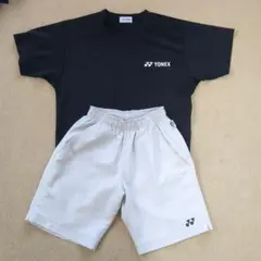 YONEX Tシャツとショートパンツセット
