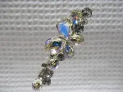 クリスタル系色のビジューの蝶型　クリスタル系色のビジュー付　ゴールドミニクリップ
