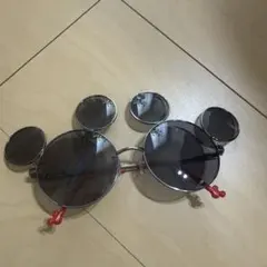 ミッキーマウス型サングラス