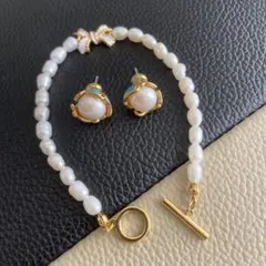 Item thumbnail for item a7cc61cf-08cd-49fb-96d1-546bd31f4dea