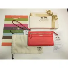 コーチCOACH レガシージッピー長財布　未使用品