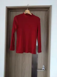 ☆ユニクロ　リブハイネック　リブ編み　赤☆
