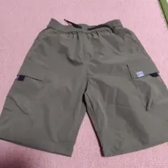カーキのハーフパンツ140★★★
