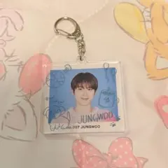 NCT 127 ジョンウ　アクリルキーホルダー
