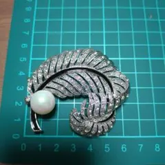 シルバーリーフデザインブローチ