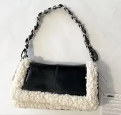 TOPSHOPパテントチェーンミニバッグボアフェイク黒※送料込み【新品】