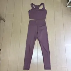 パープル ヨガウェアセット (ブラトップ+レギンス)